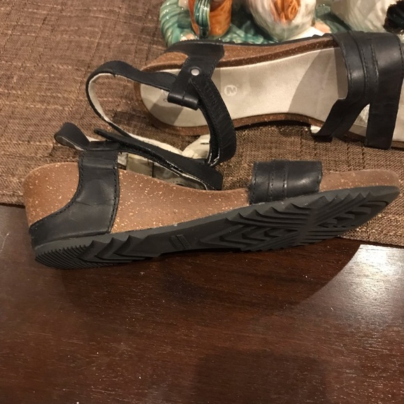 Merrel leather Sandals size 7 - Picture 2 of 7